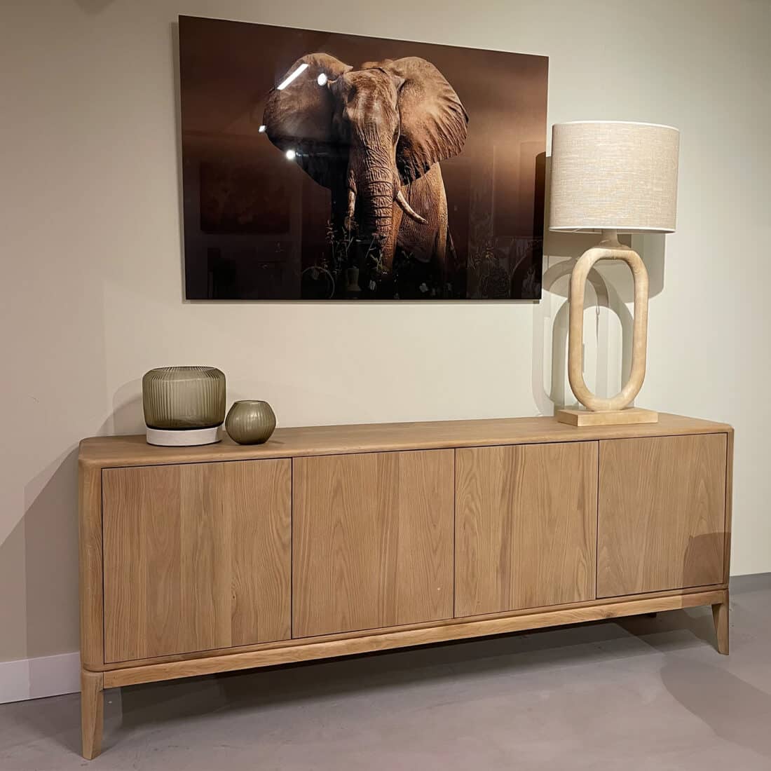 Dressoir Yaira 4 deurs Dressoir Yaira 4 deurs
