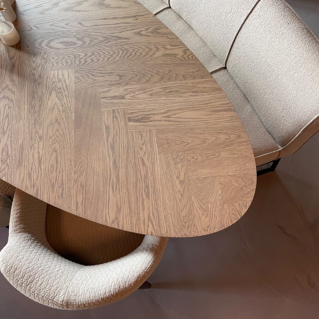 Eettafel Nayla ovaal smal Eettafel Nayla ovaal smal